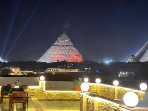 Pyramids solar boat ROOM